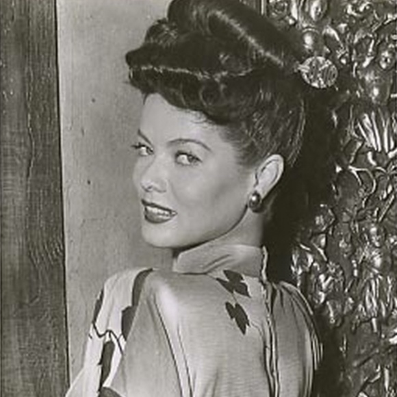 Meet your Posher, Eve! - Picture 1 of 1